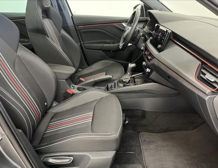 Škoda Kamiq SUV 1,5 l 110 kw