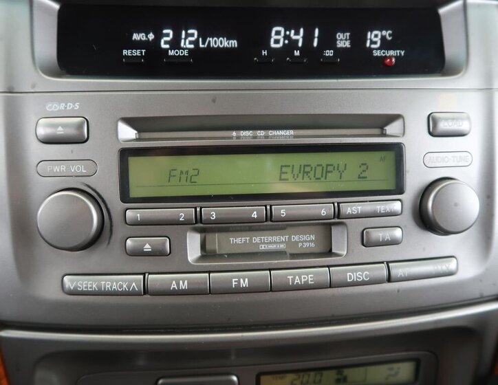 Toyota Land Cruiser SUV 4,7 l 175 kw