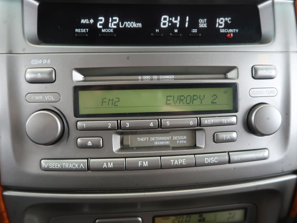 Toyota Land Cruiser SUV 4,7 l 175 kw