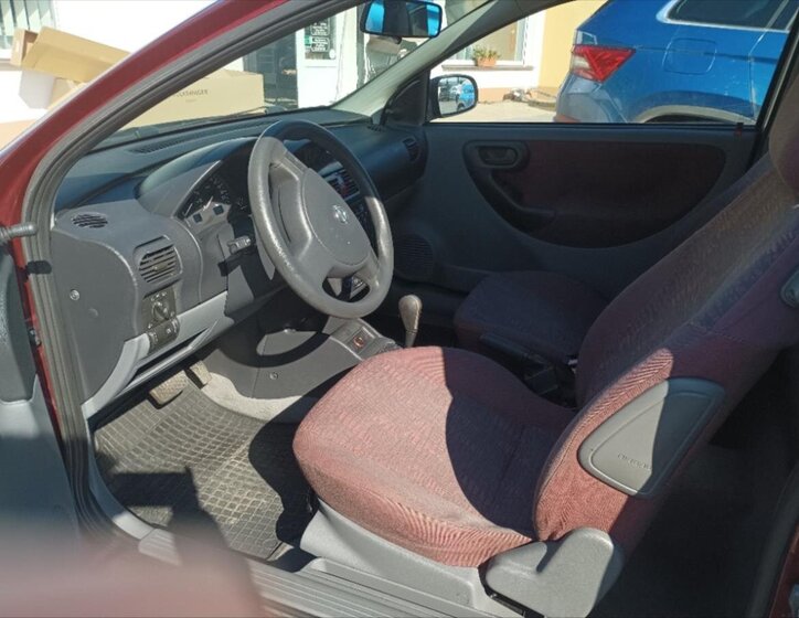 Opel Corsa Hatchback 0,0 55 kw