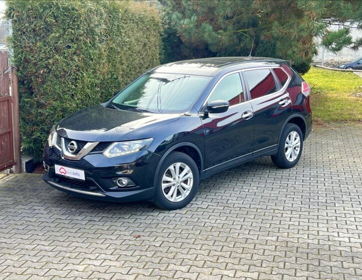 Nissan X-Trail SUV / Terénní 1,6 l 96 kw