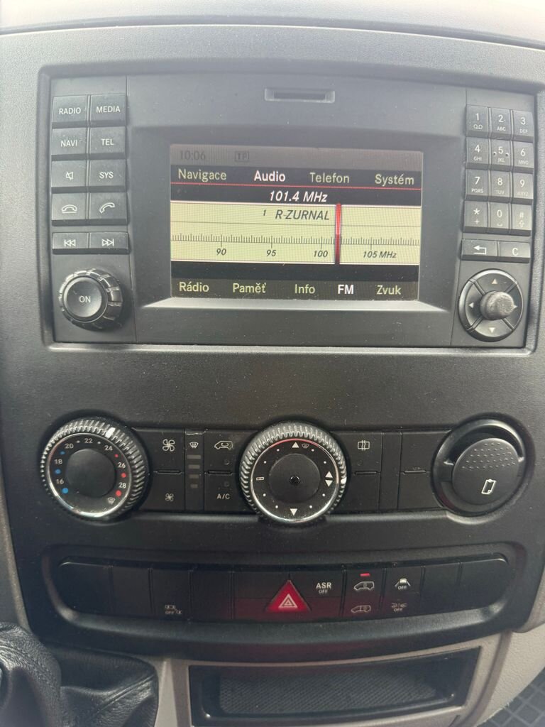 Mercedes-Benz Sprinter Skříň 3,0 l 140 kw