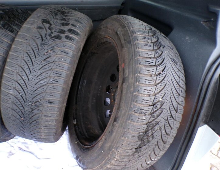 Volkswagen Touran Kombi 2,0 l 103 kw