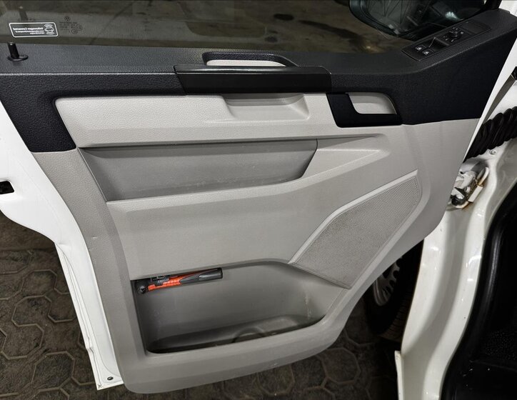 Volkswagen Transporter 14