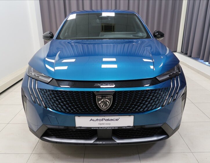 Peugeot 3008 SUV 1,2 l 100 kw