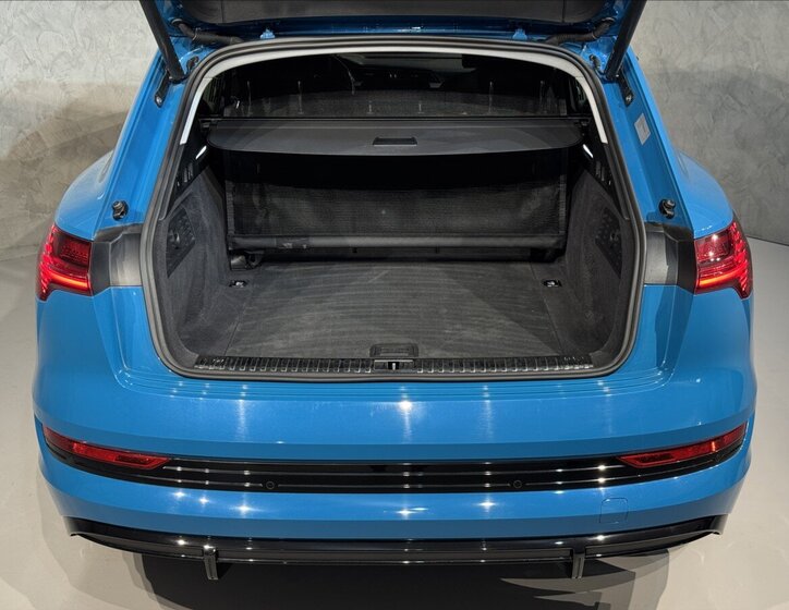 Audi e-tron SUV 0,0 300 kw