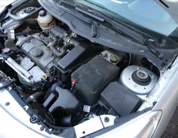 Peugeot 206 Hatchback 1,1 l 44 kw