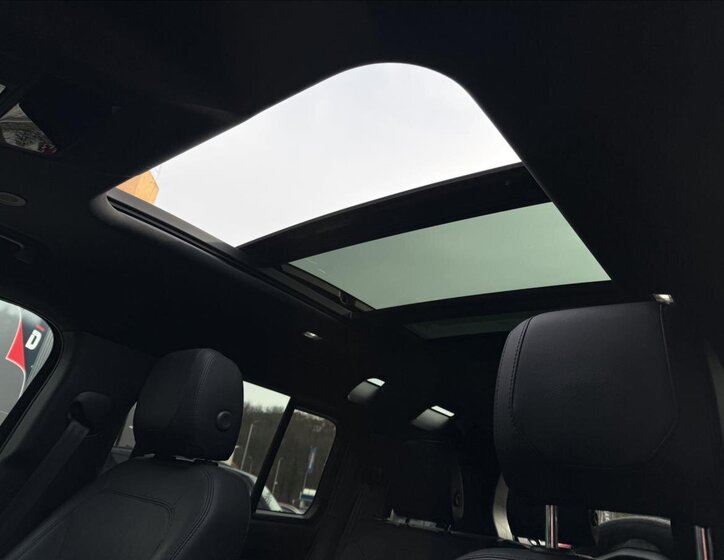 Land Rover Defender SUV / Terénní 3,0 l 221 kw