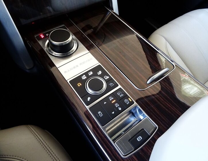 Land Rover Range Rover 12