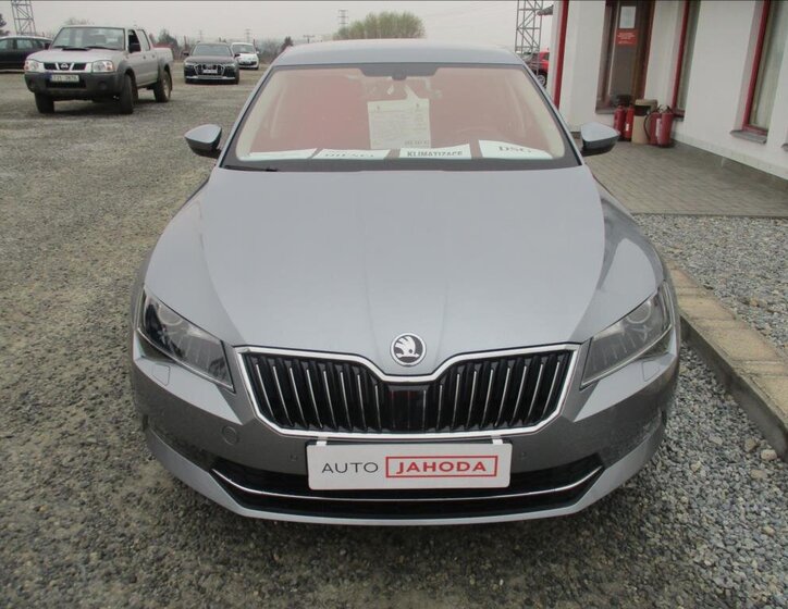 Škoda Superb Liftback 2,0 l 110 kw