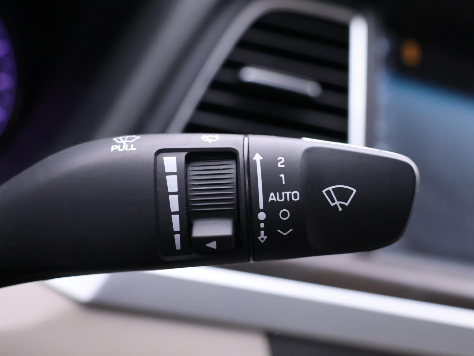 Hyundai Genesis Sedan 3,8 l 232 kw