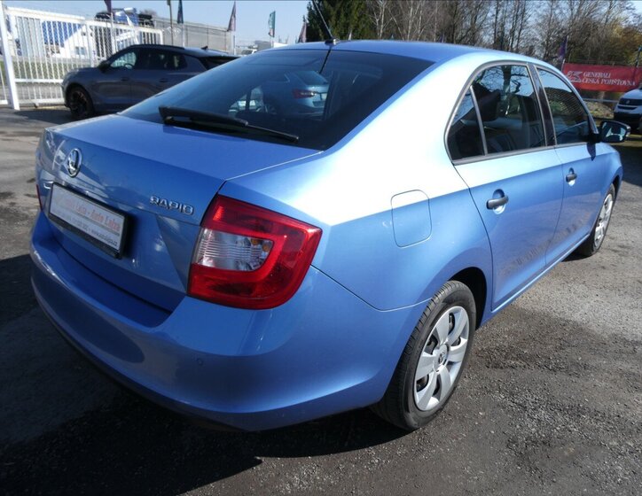 Škoda Rapid Sedan / Limuzína 1,2 l 66 kw