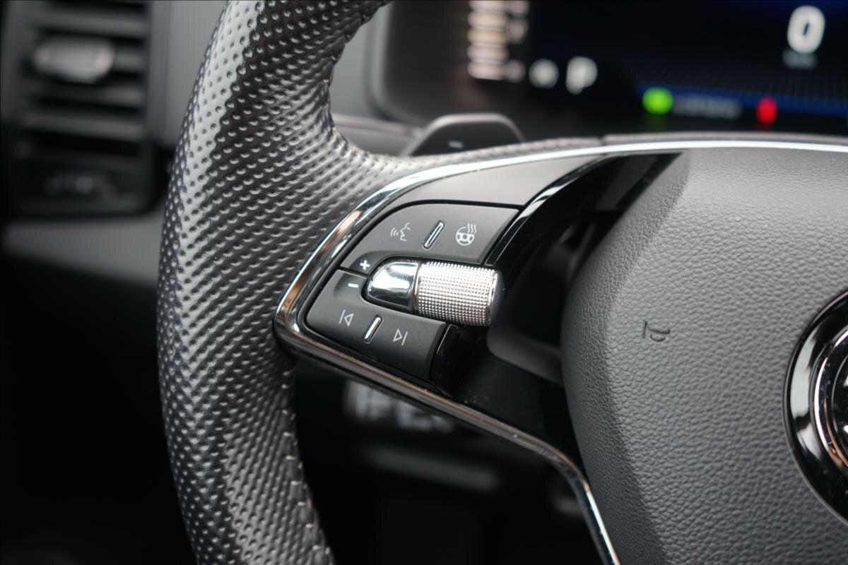 Škoda Karoq SUV 1,5 l 110 kw