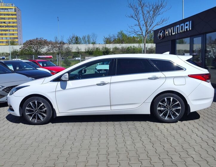 Hyundai i40 Kombi 1,6 l 100 kw