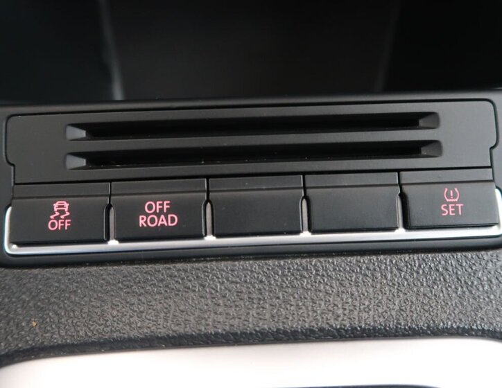 Volkswagen Tiguan SUV / Terénní 2,0 l 147 kw