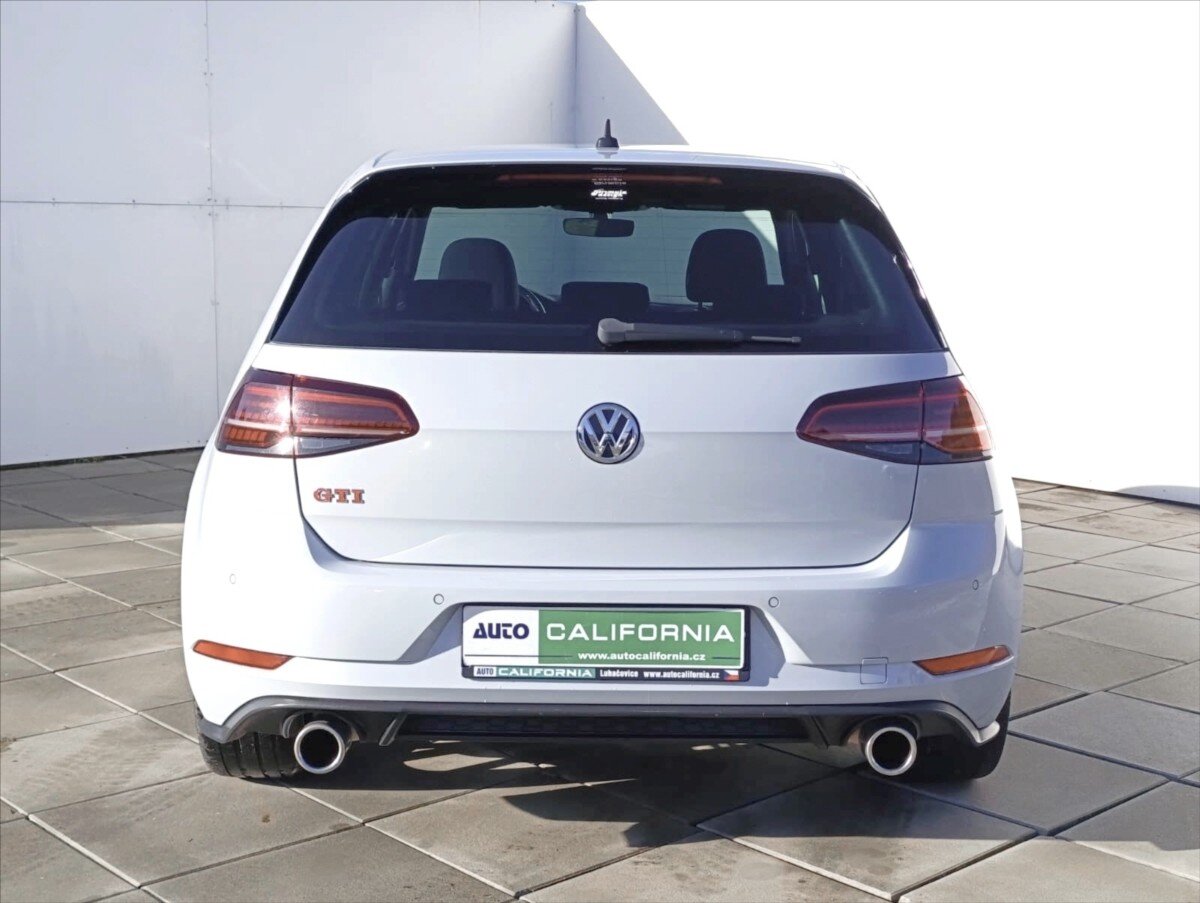 Volkswagen Golf Hatchback 2,0 l 180 kw