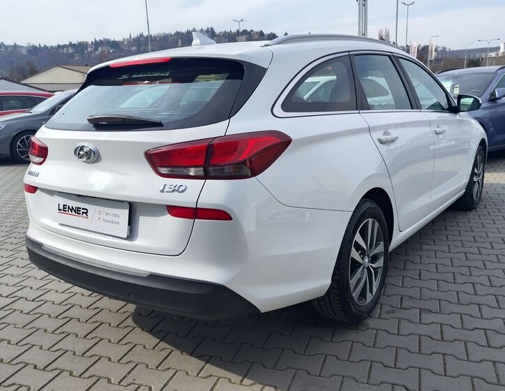 Hyundai i30 Kombi 1,6 l 85 kw
