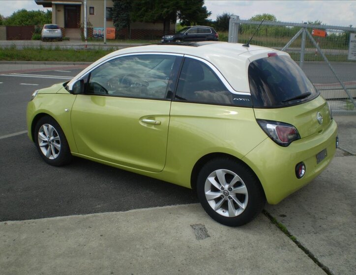 Opel Adam Hatchback 1,4 l 64 kw