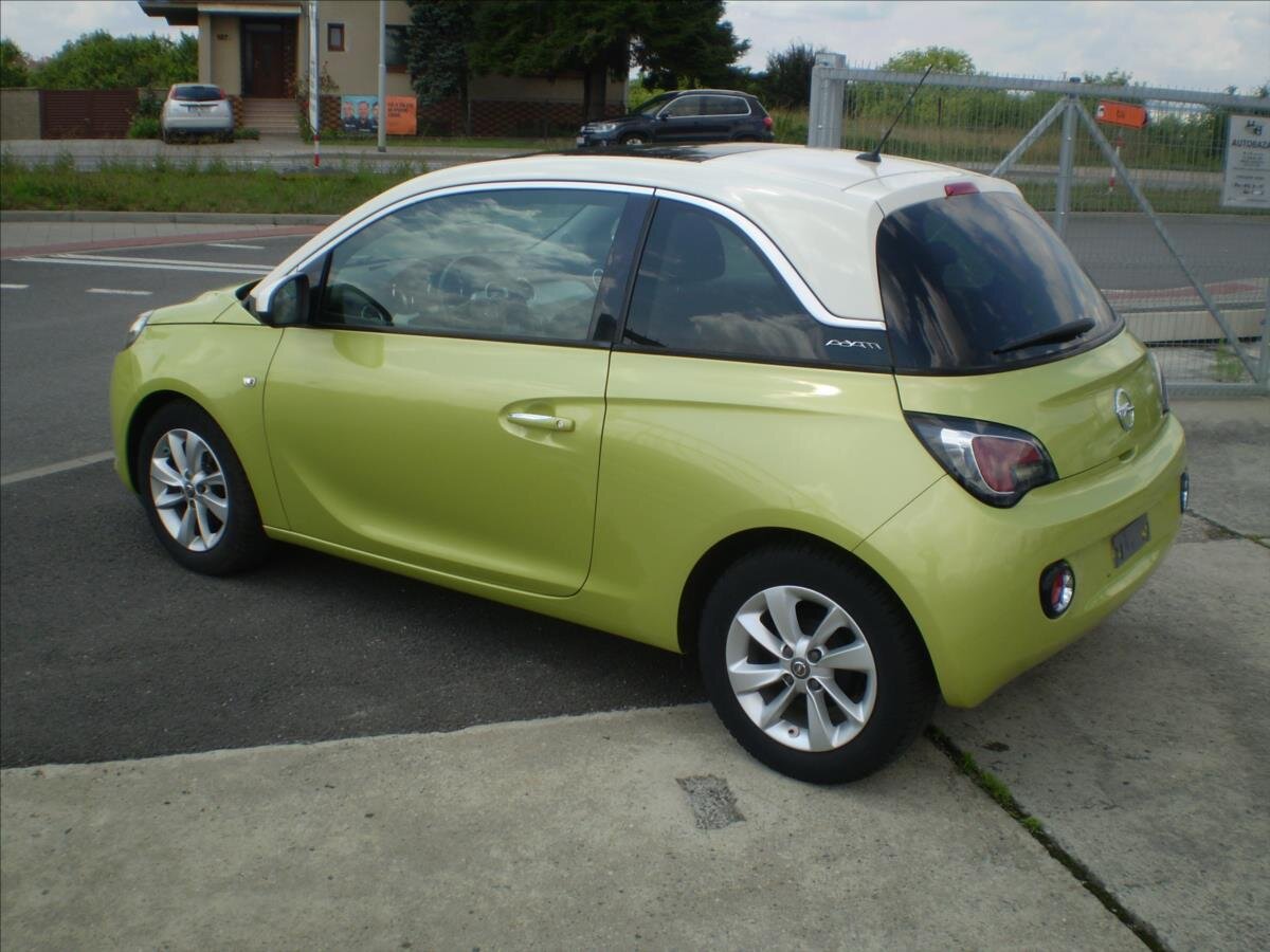 Opel Adam Hatchback 1,4 l 64 kw