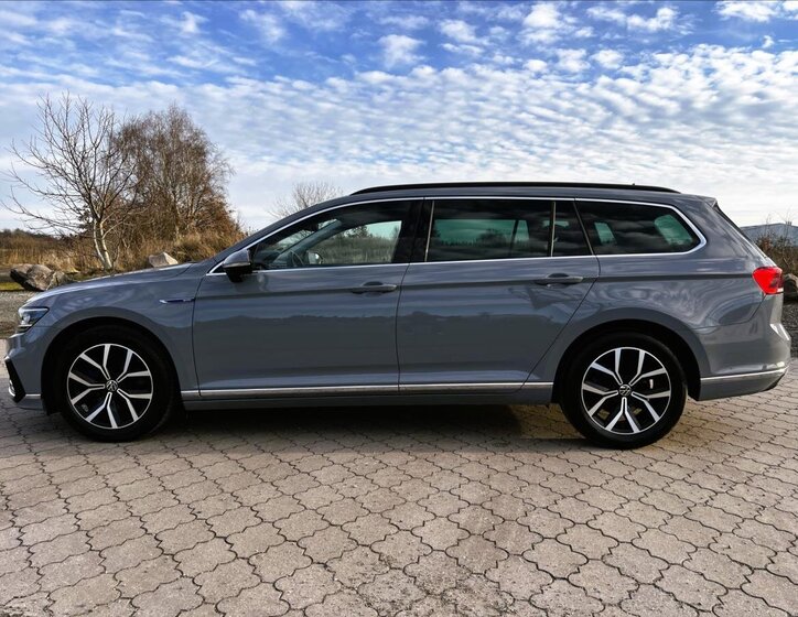 Volkswagen Passat Kombi 1,4 l 160 kw