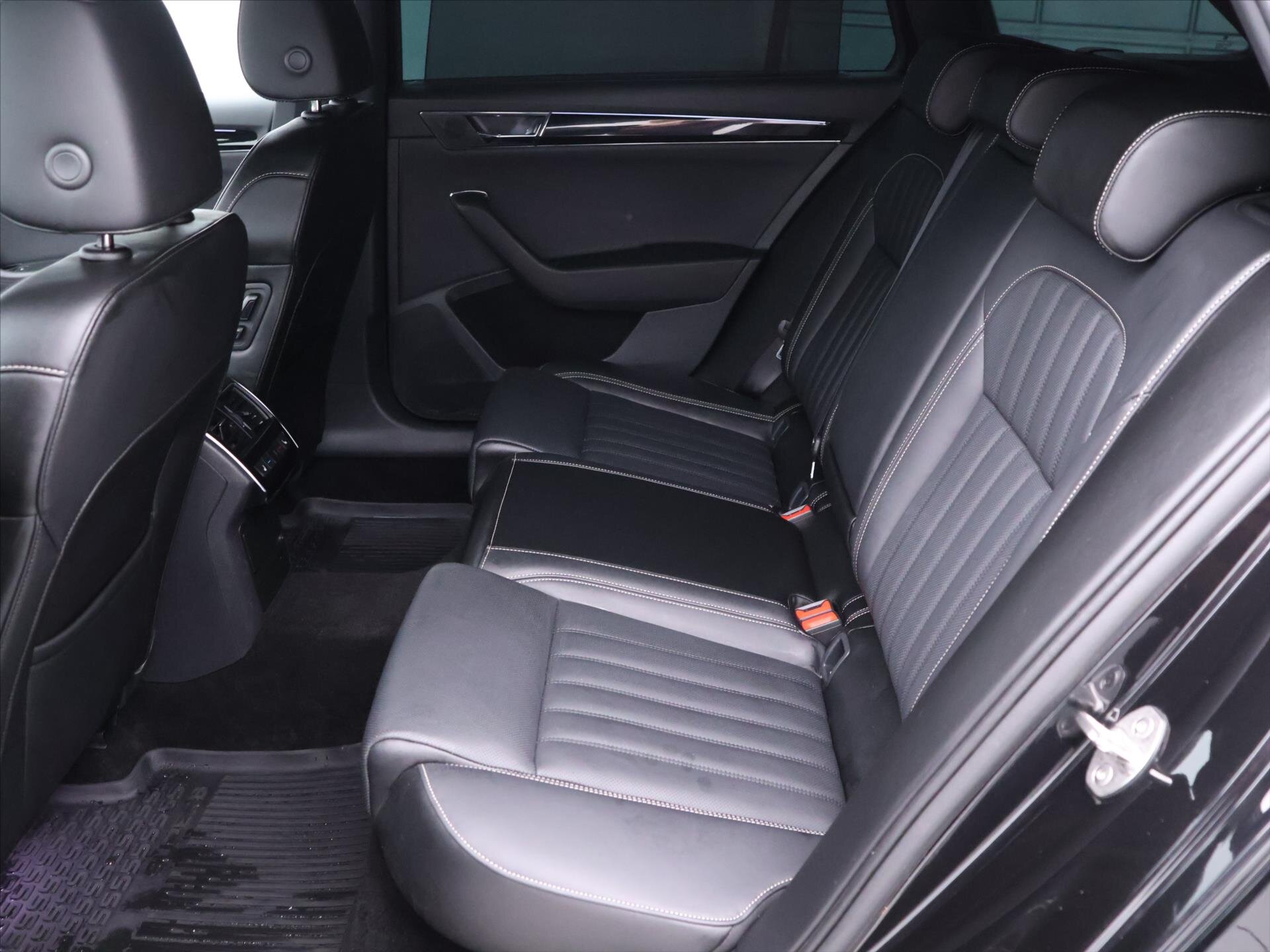 Škoda Superb Kombi 2,0 l 110 kw