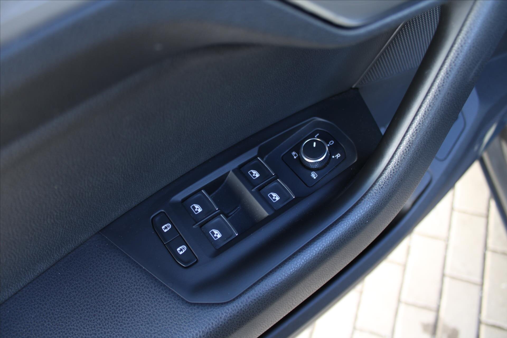 Volkswagen Touareg SUV / Terénní 3,0 l 170 kw