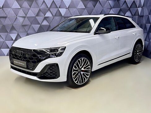 Audi Q8 SUV 3,0 l 290 kw