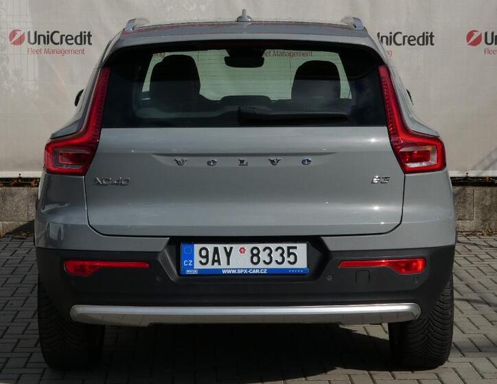 Volvo XC40 4