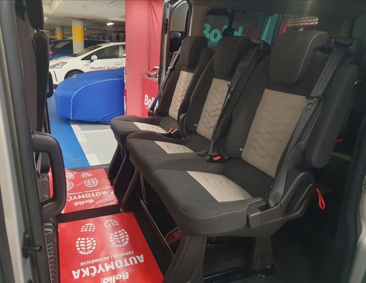 Ford Tourneo Custom Kombi 2,2 l 92 kw