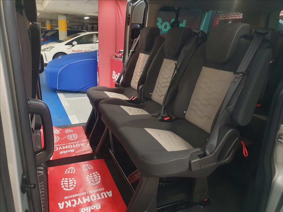 Ford Tourneo Custom Kombi 2,2 l 92 kw