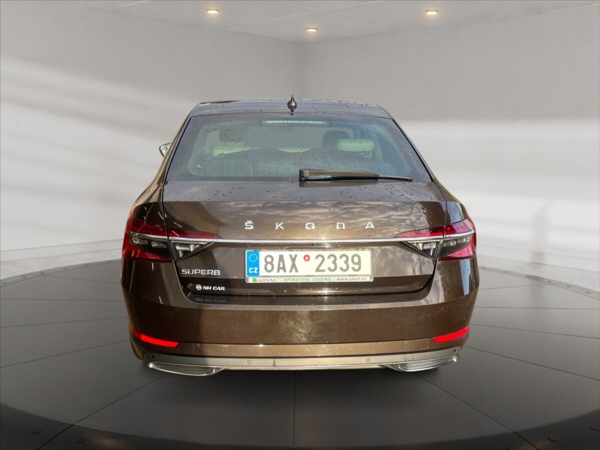Škoda Superb Sedan / Limuzína 2,0 l 110 kw