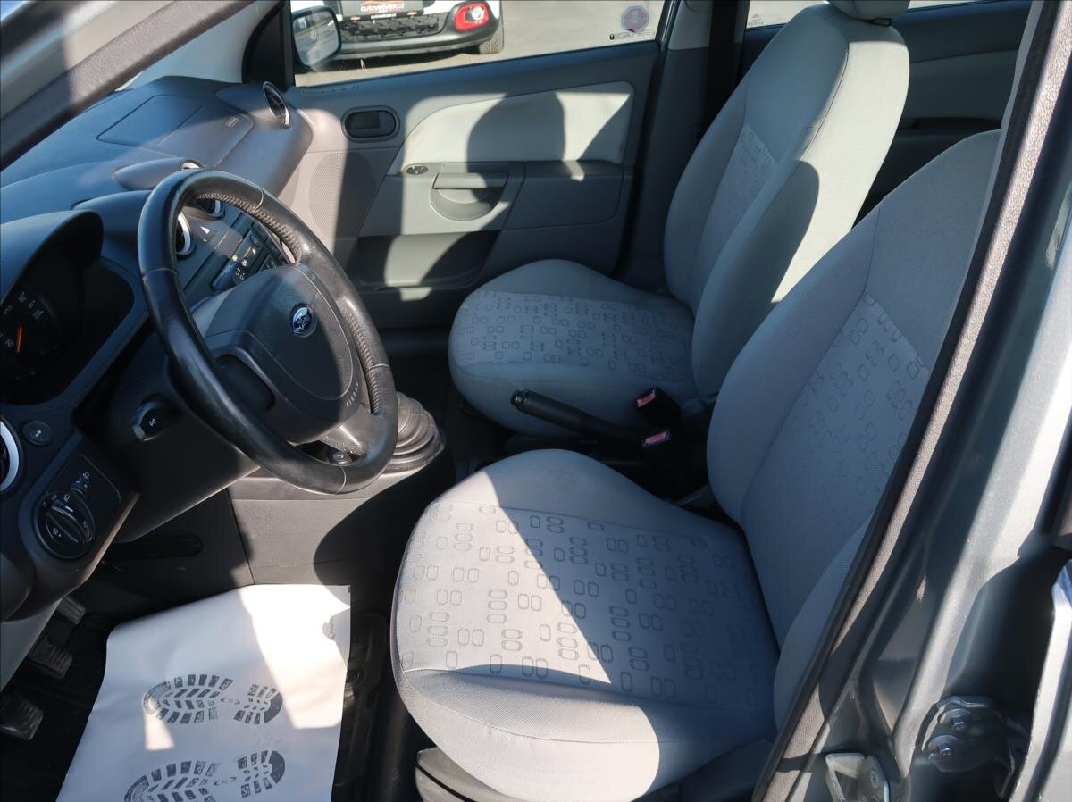 Ford Fiesta Hatchback 1,3 l 51 kw