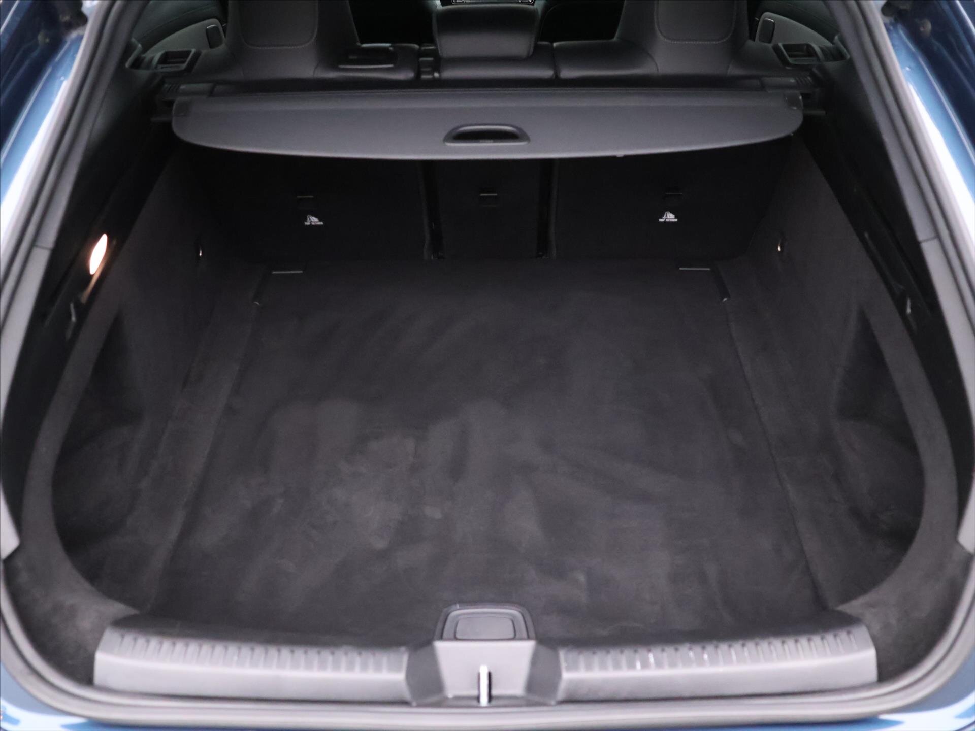 Mercedes-Benz CLA Kombi 2,0 l 225 kw