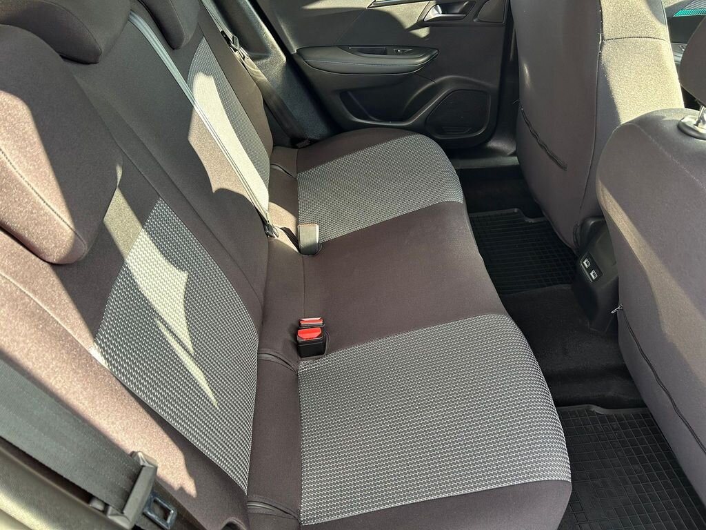 Peugeot 2008 SUV 1,2 l 74 kw