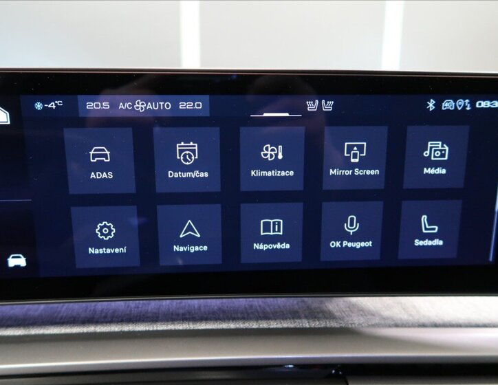 Peugeot 3008 SUV 1,2 l 100 kw