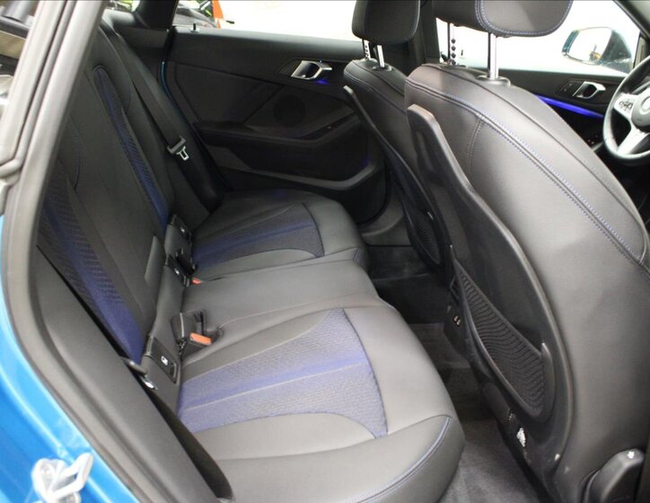 BMW Řada 2 Sedan / Limuzína 1,5 l 100 kw