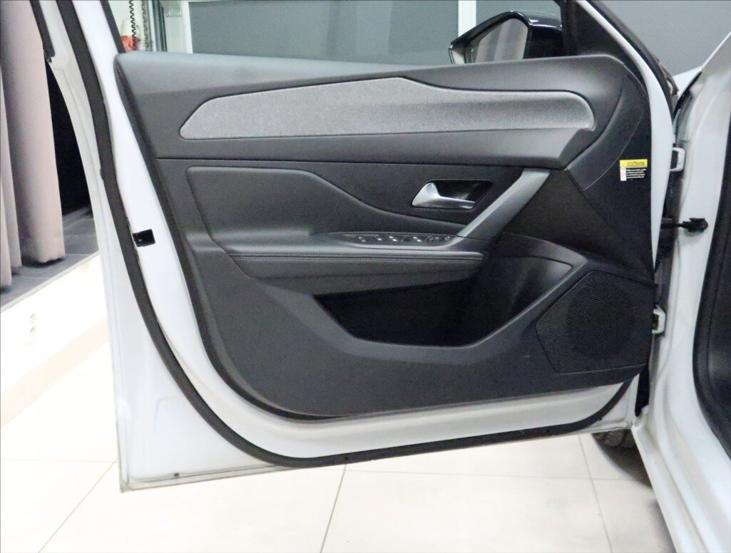 Peugeot 308 Kombi 1,5 l 96 kw