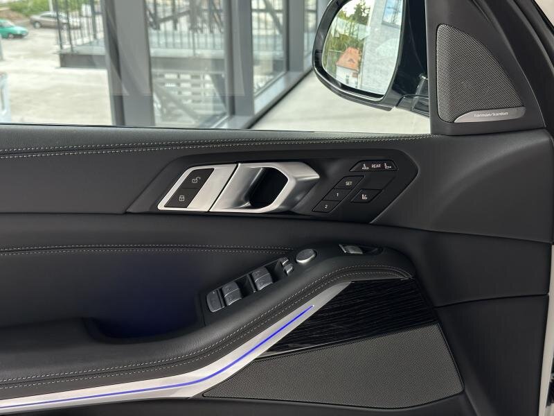 BMW X7 SUV 3,0 l 259 kw