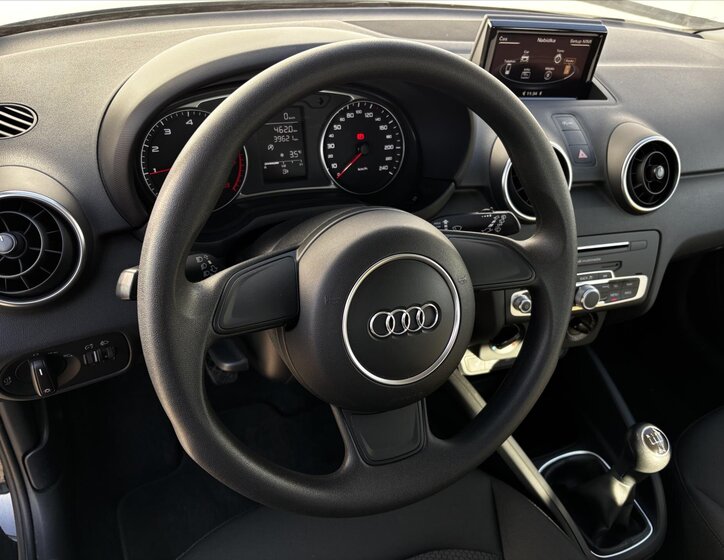 Audi A1 Hatchback 999,0 70 kw