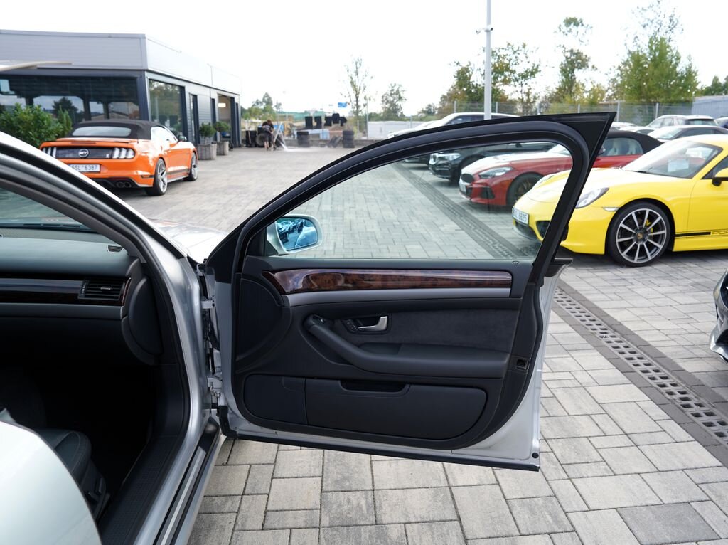 Audi A8 Sedan 3,0 l 171 kw