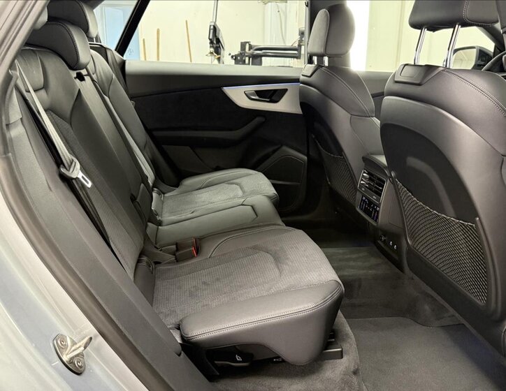 Audi Q8 SUV 3,0 l 210 kw