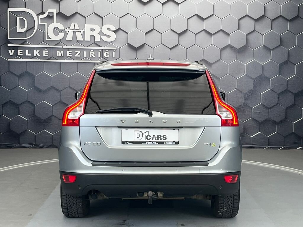 Volvo XC60 SUV / Terénní 2,0 l 120 kw