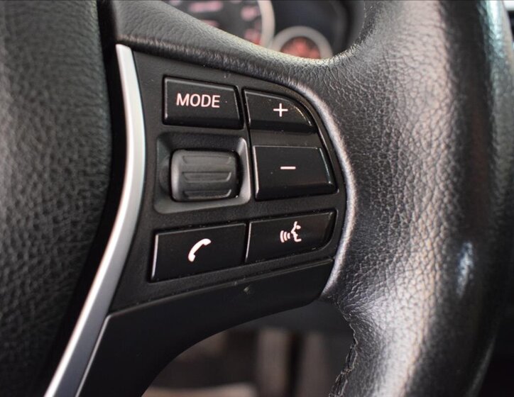 BMW Řada 3 Sedan / Limuzína 1,6 l 100 kw