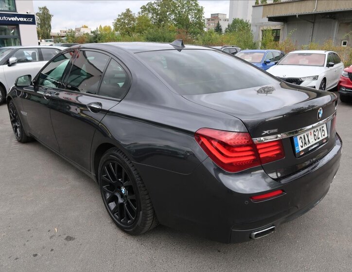 BMW Řada 7 4