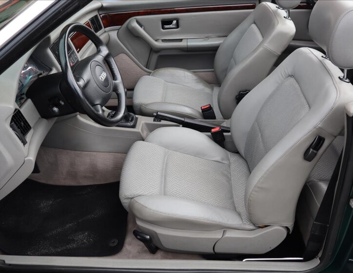 Audi 80 Kabriolet 1,9 l 66 kw