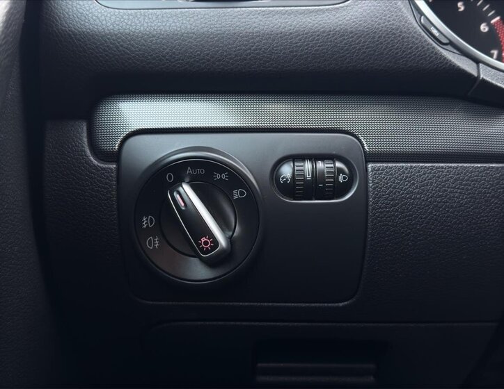 Volkswagen Golf Hatchback 1,4 l 90 kw