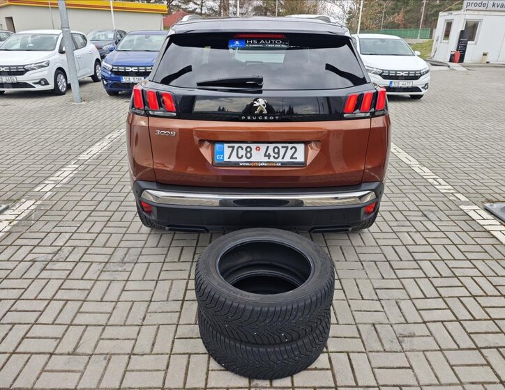 Peugeot 3008 SUV / Terénní 2,0 l 110 kw