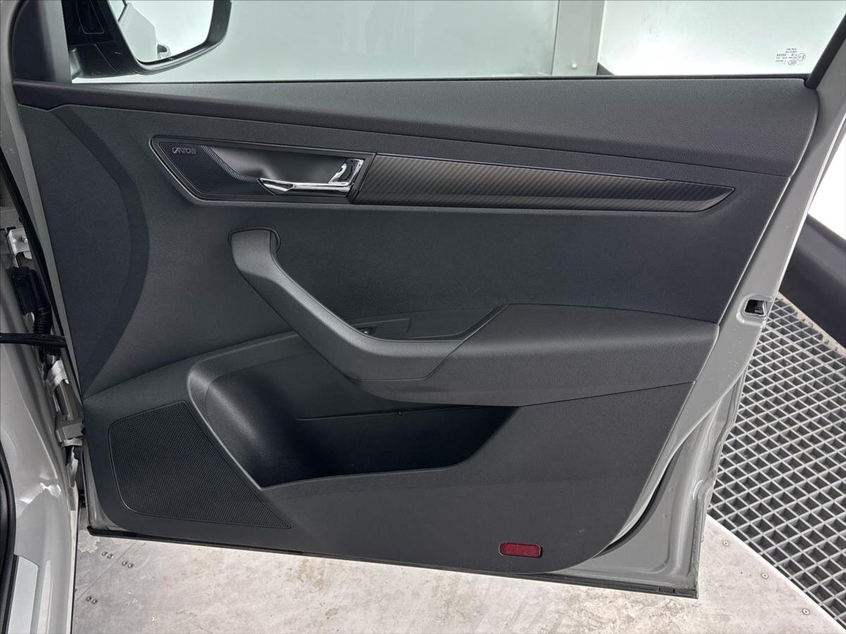 Škoda Karoq SUV / Terénní 1,5 l 110 kw