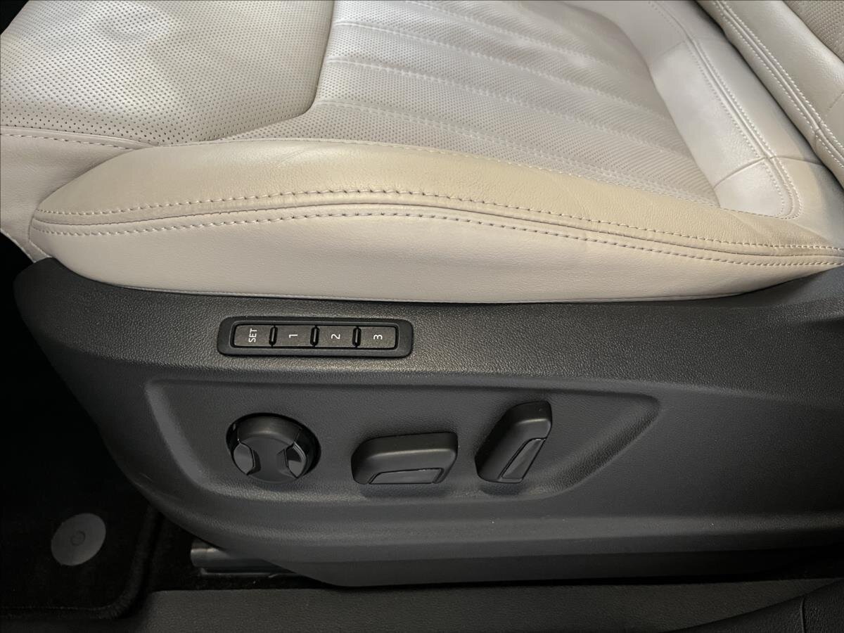 Škoda Kodiaq SUV / Terénní 2,0 l 147 kw