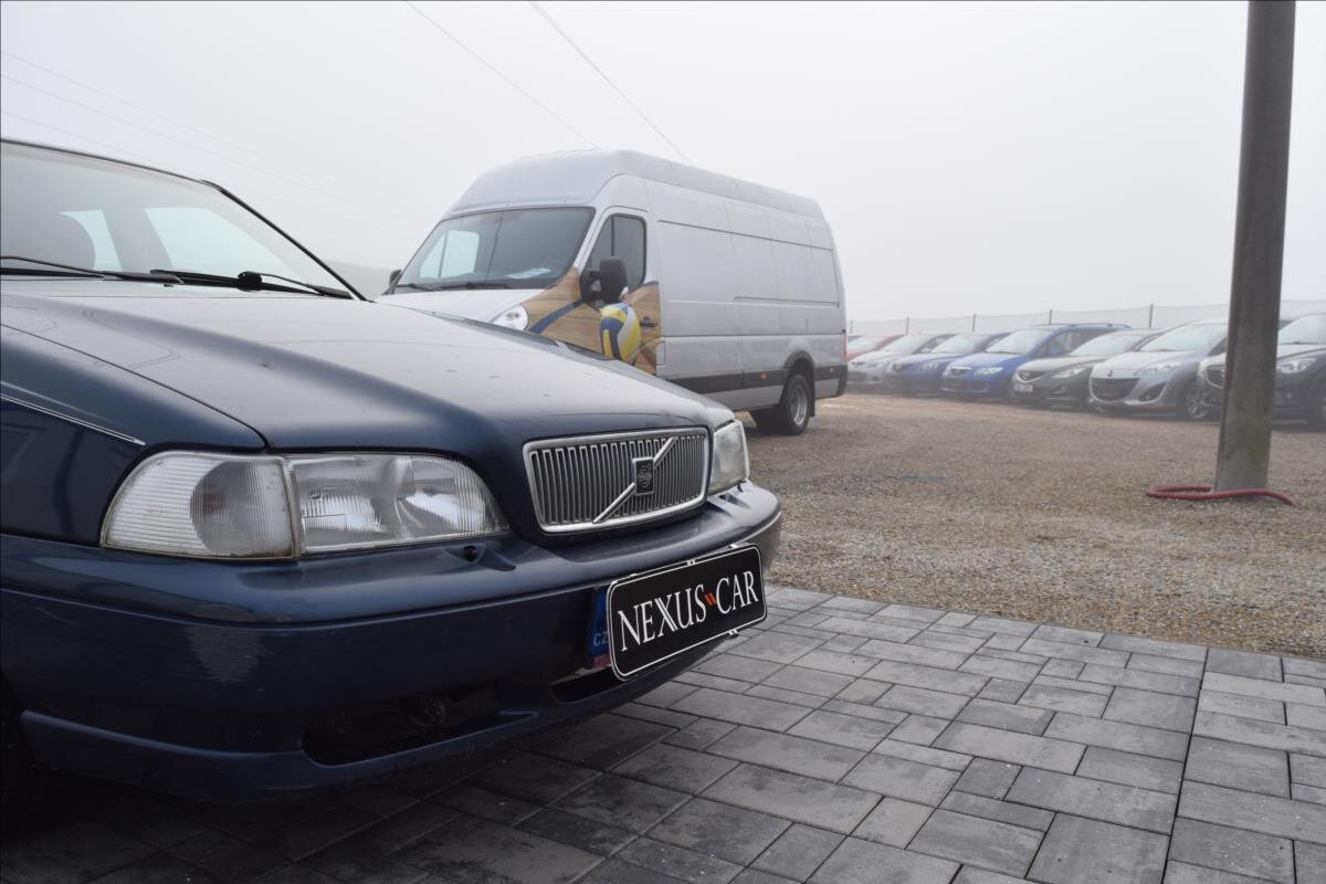Volvo V70 Kombi 2,5 l 103 kw